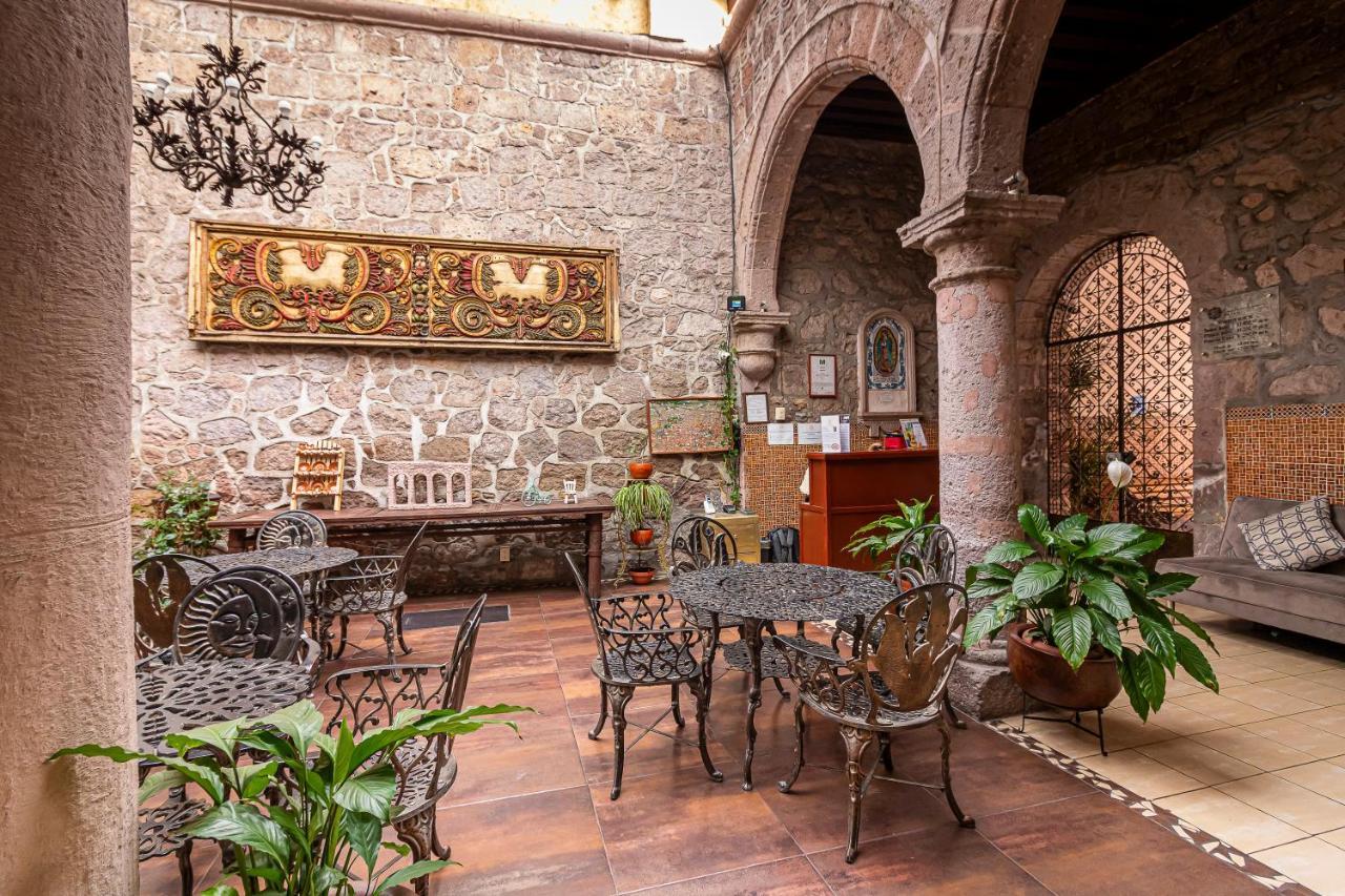 Cantera Rosa Hotel